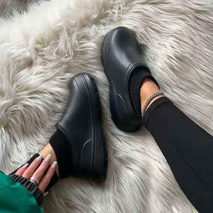 COZY CLOGS